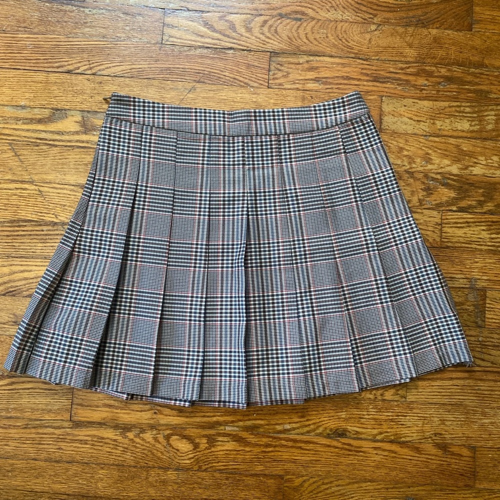 pleated plaid skirt